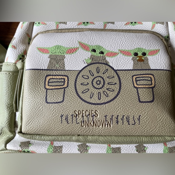 Danielle Nicole Disney Star Wars The Mandalorian Baby Yoda Mini Backpack Bag - Picture 3 of 16